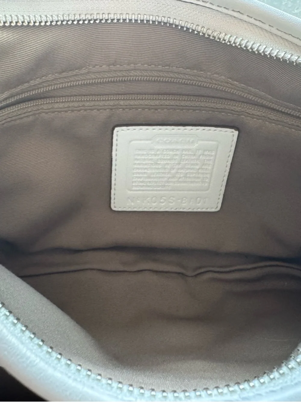 Coach White Leather Shoulder Bag - Picture 7 of 9